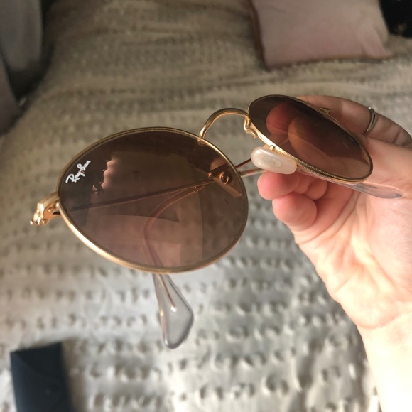 Rose Gold Round Ray Ban Sunglasses